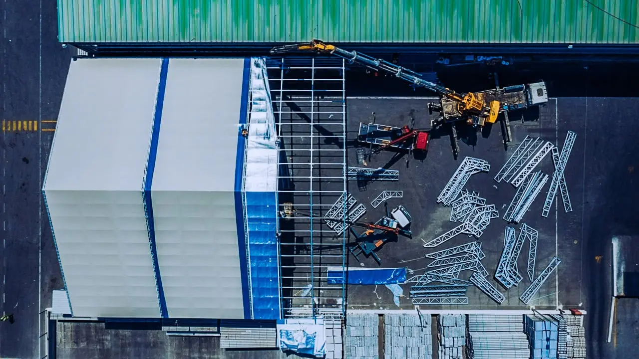 Industrial structure installation from the air